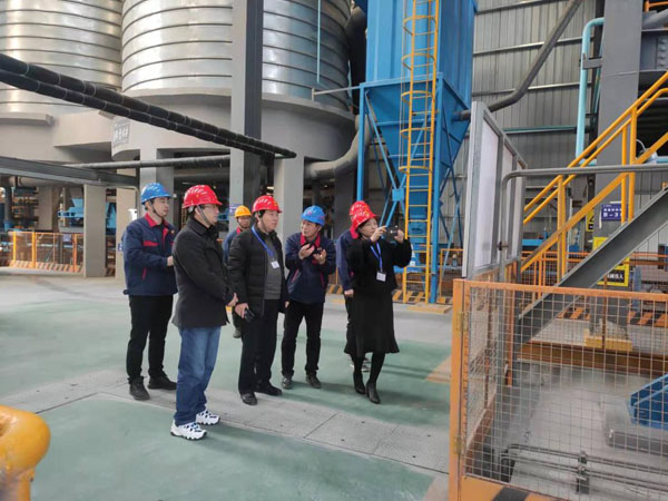 省標準化評審組到公司開展評審工作 省標準化評審組到公司開展評審工作